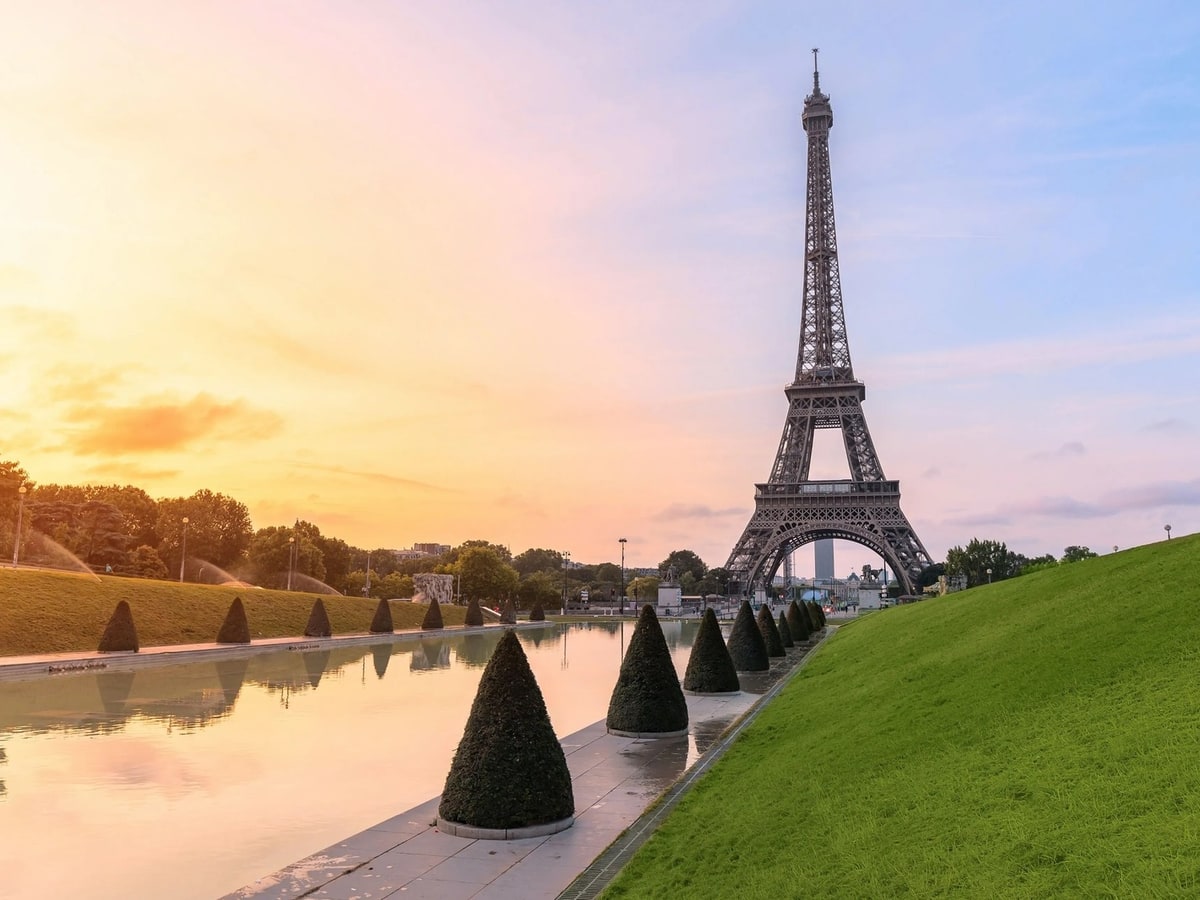 Parisian Lights & Alpine Heights: 7-Day Euro Escape