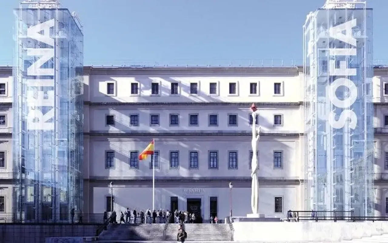 main photo