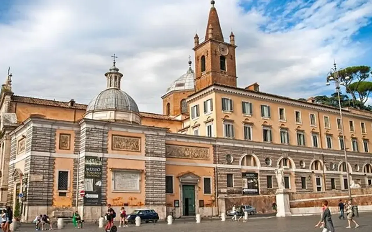 main photo
