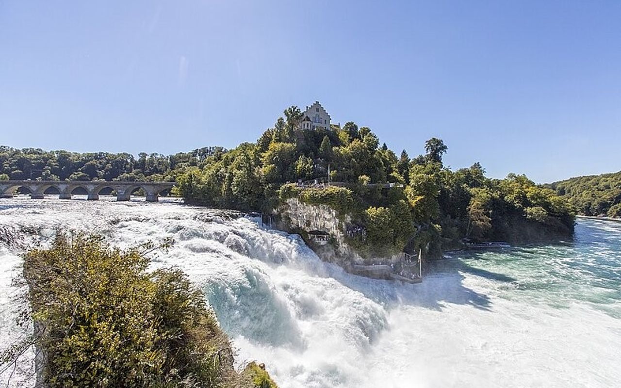 Rhine Falls - Europe's Biggest Waterfall — photo 4