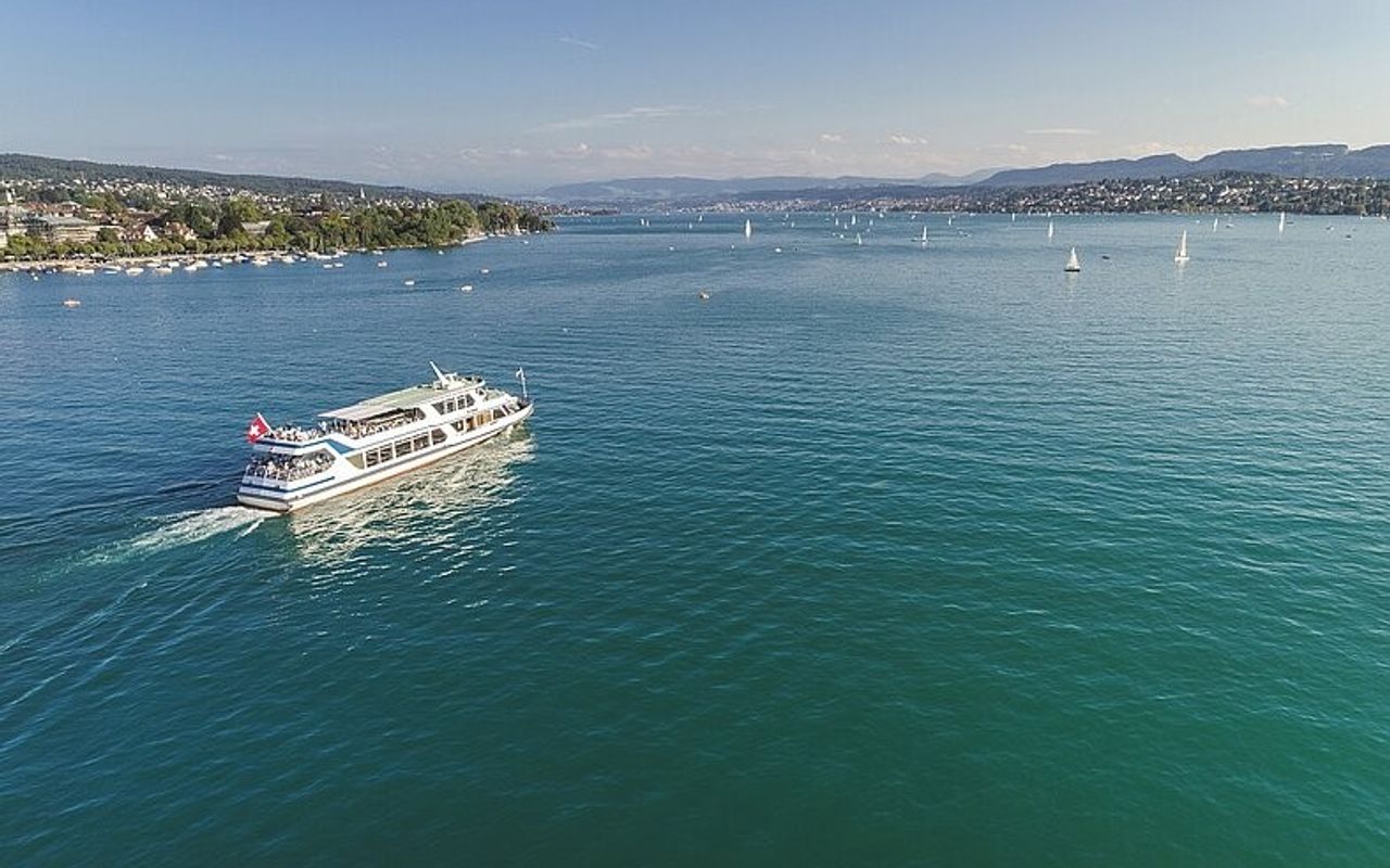 Zurich City Tour with Cruise, Lindt Home of Chocolate & Optional FIFA Museum Admission — photo 5