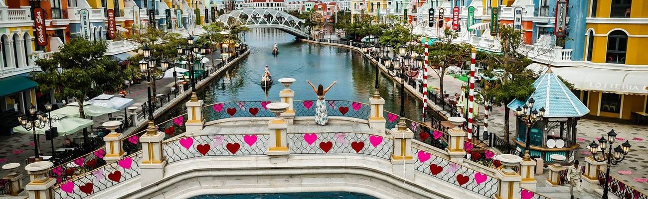 Vietnam: A Journey Through Culture, History, and Natural Wonders