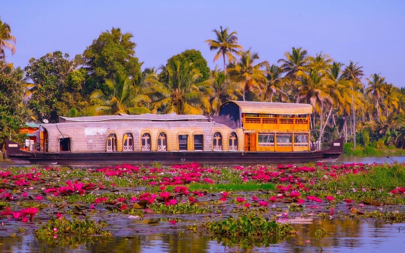 9 Days Kerala Hills and Backwater Tour