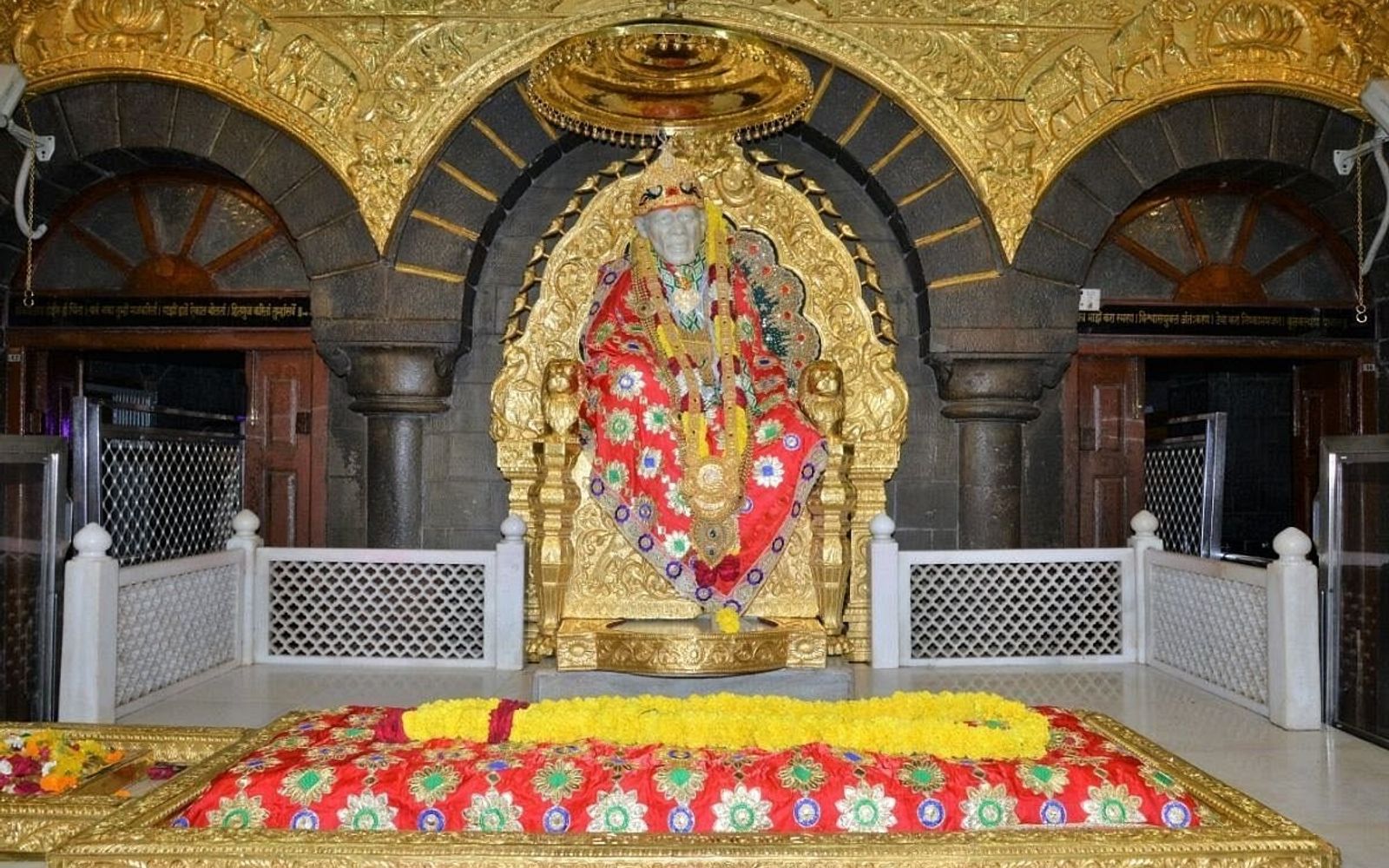 2 Nights / 3 Days Shirdi & Shani Shingnapur Tour from Mumbai