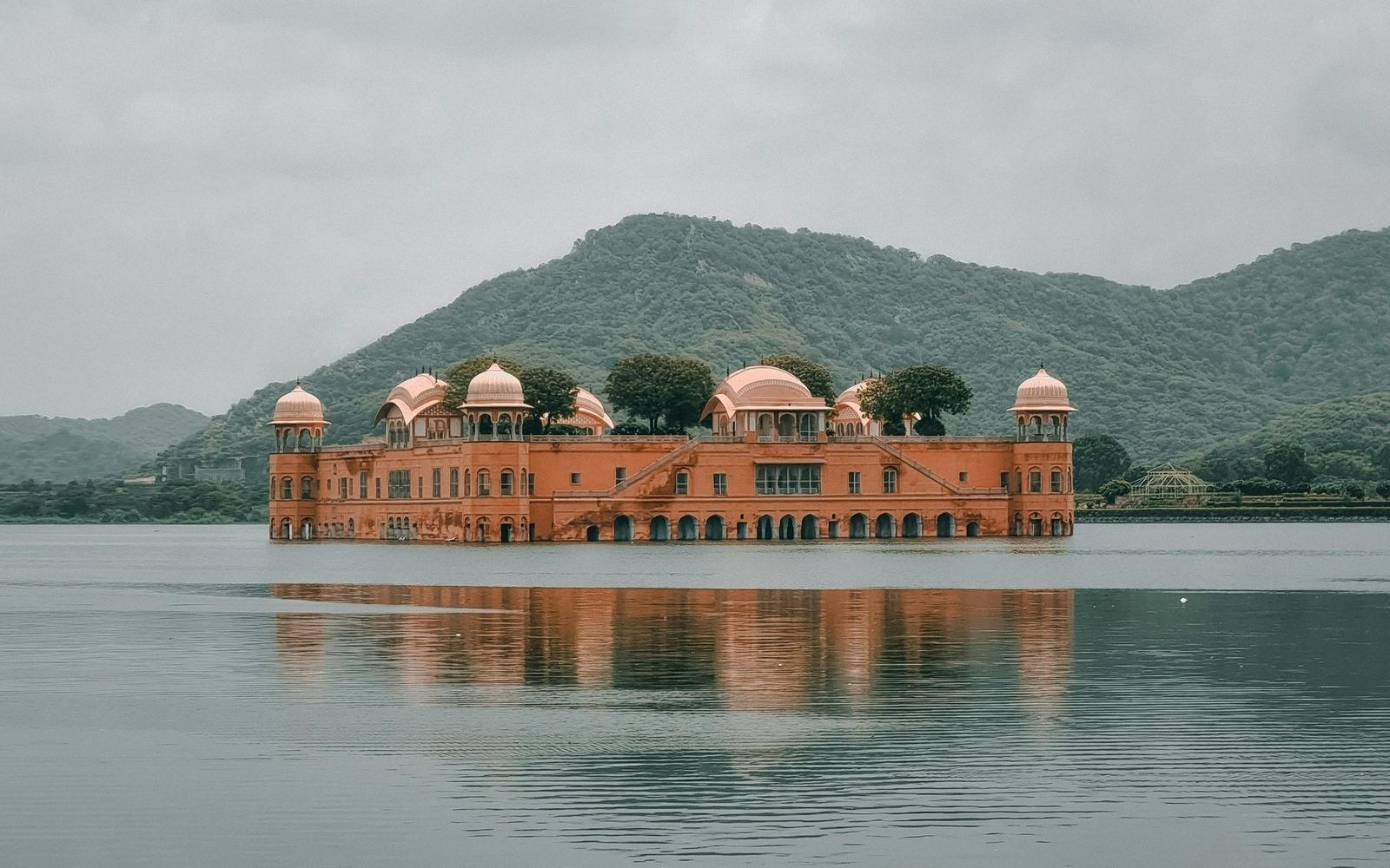 2 Night 3 Days Agra Jaipur Tour from Delhi