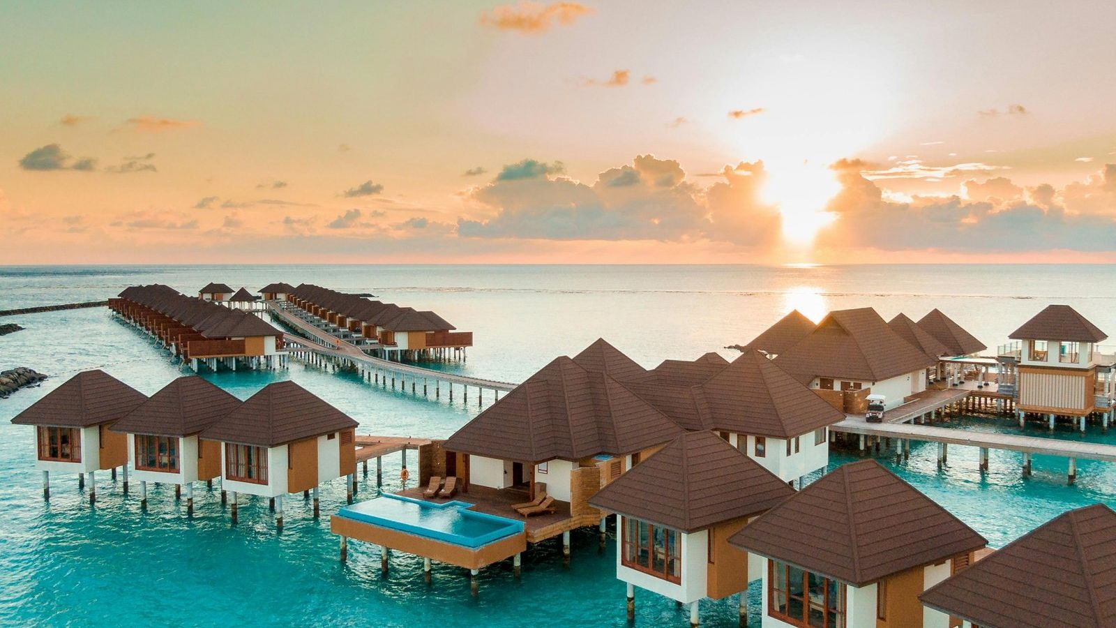 The Maldives: A Paradise of Pristine Beaches and Luxury Escapes