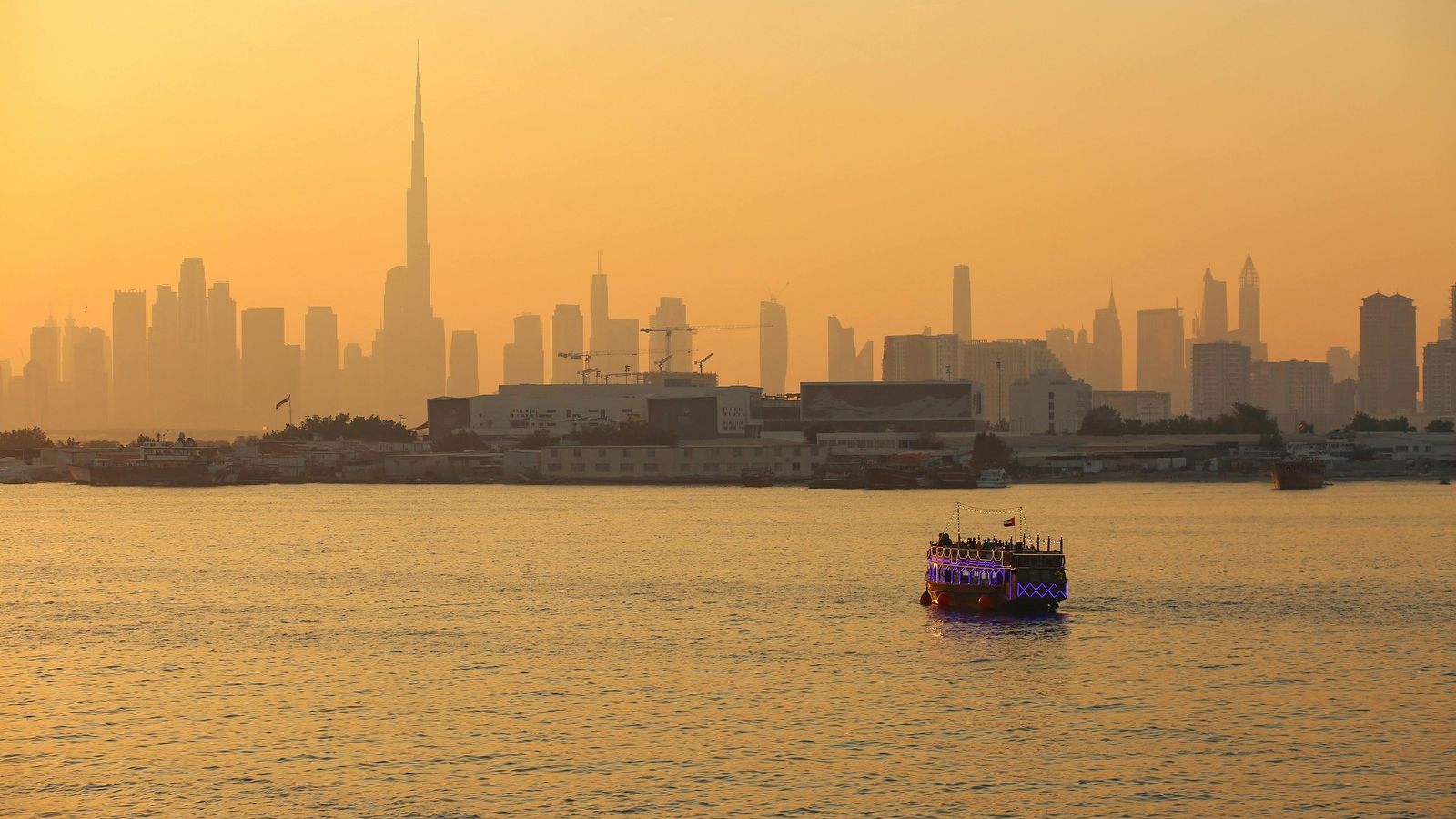 Discover the Magic of Dubai: A Journey Through Glamour and Adventure