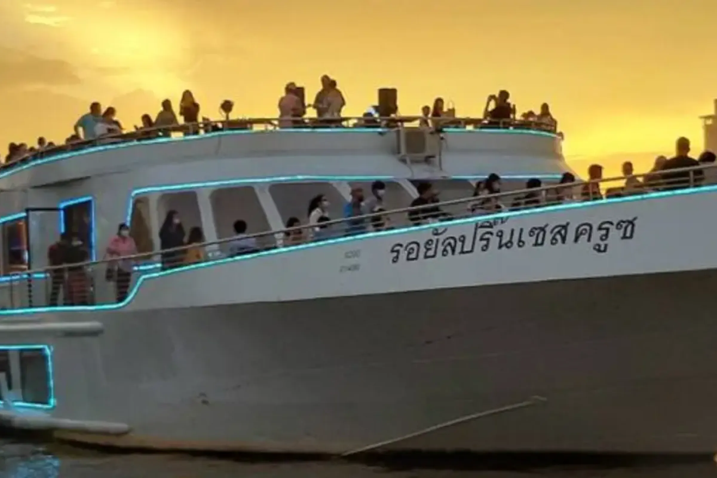 Royal Princess Dinner Cruise in Bangkok — photo 4