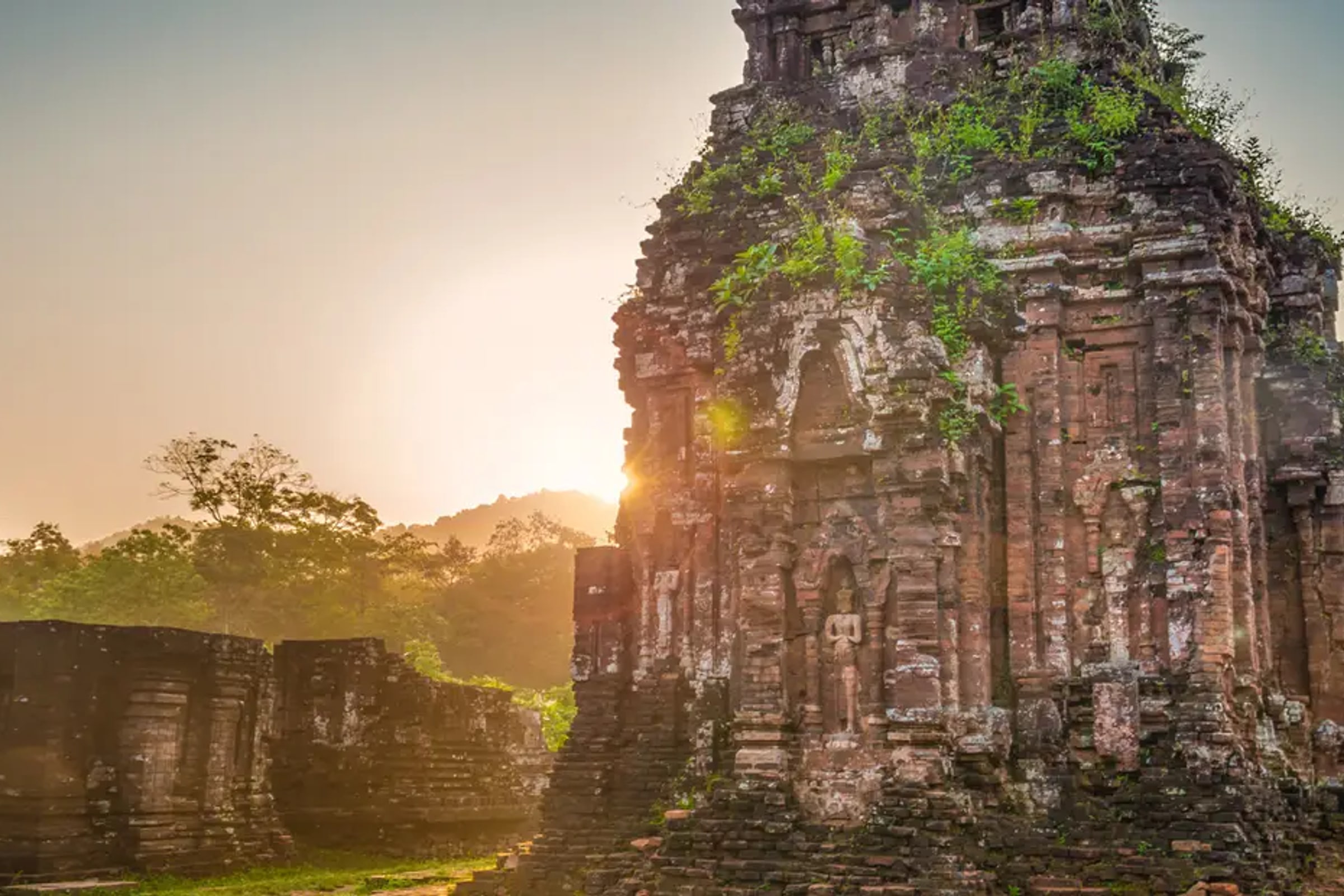 My Son Sanctuary and Hoi An Join In Day Tour from Da Nang