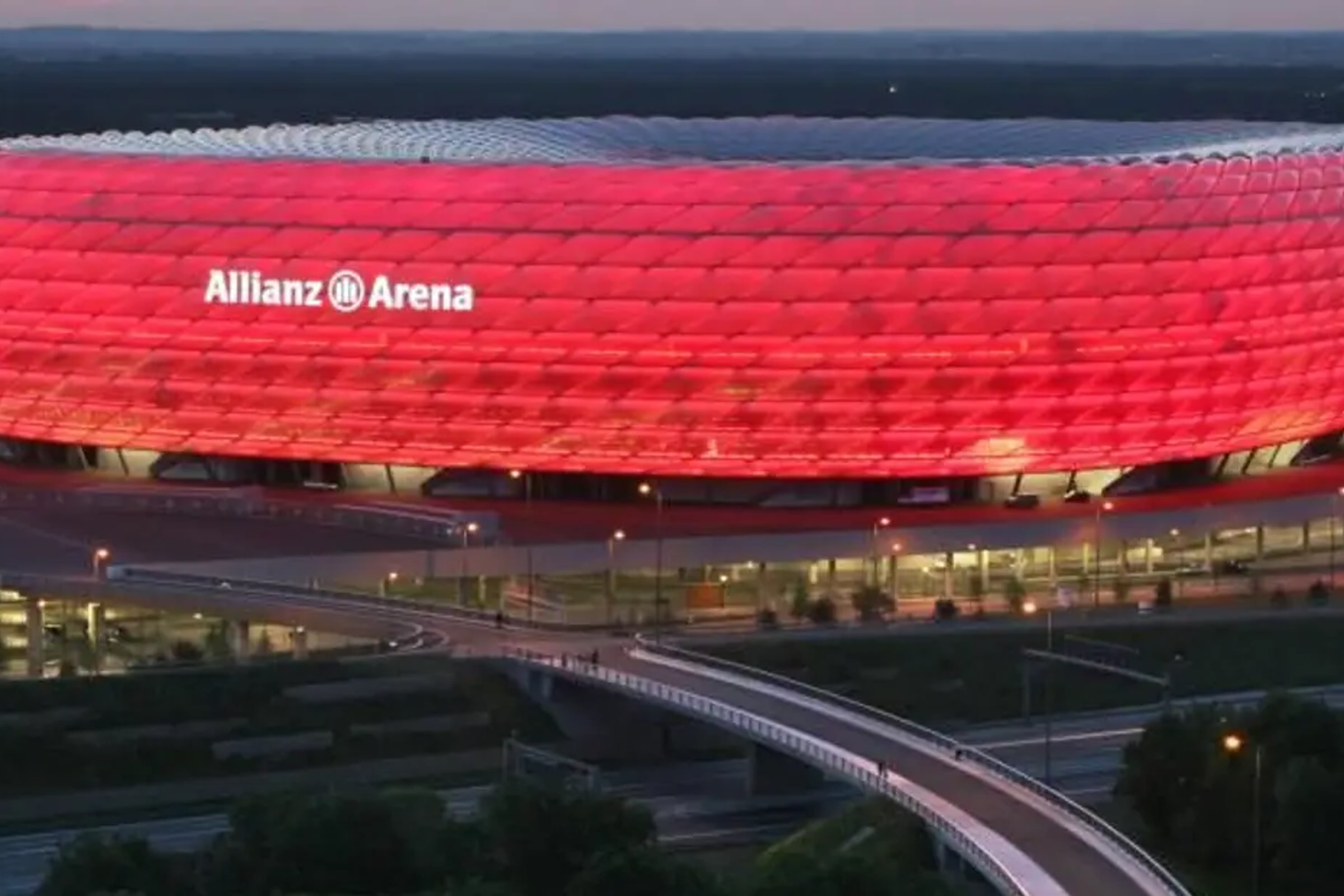 Munich city tour with self-guided visit of the FC Bayern Munich stadium