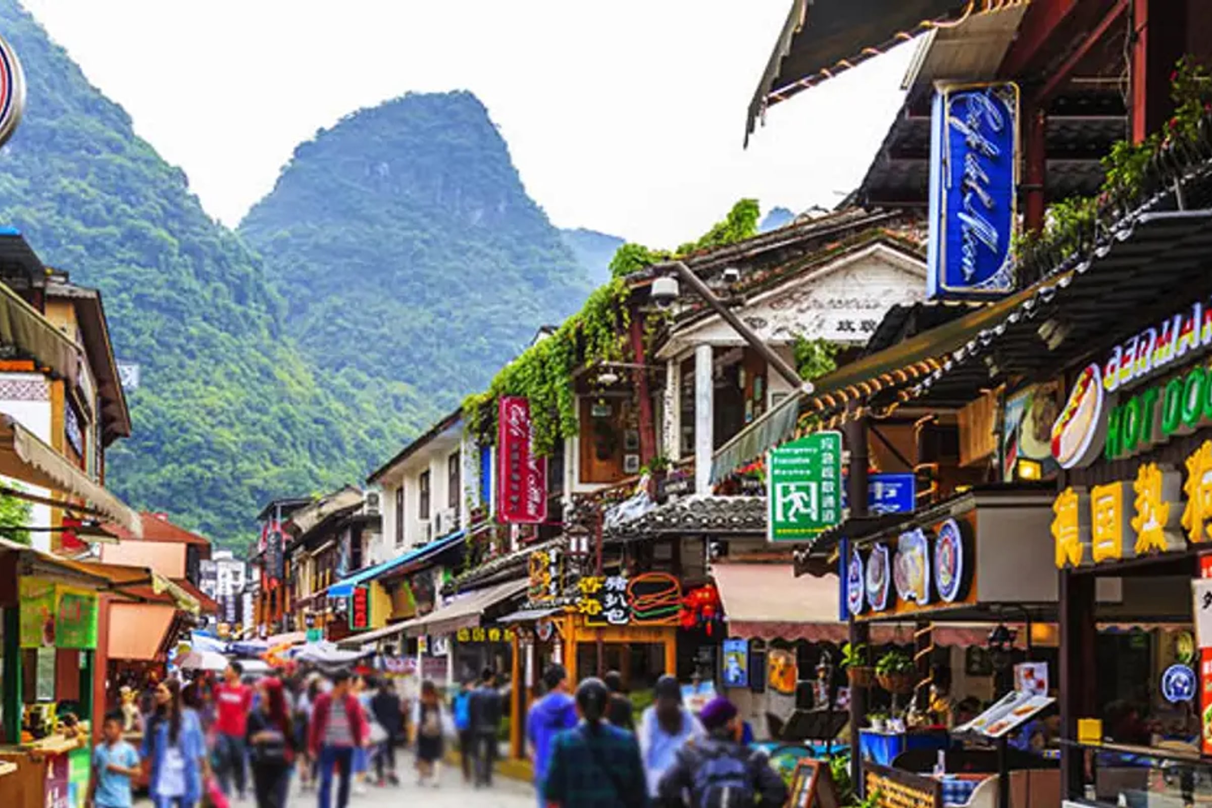Li River Cruise and Yangshuo Private Day Tour