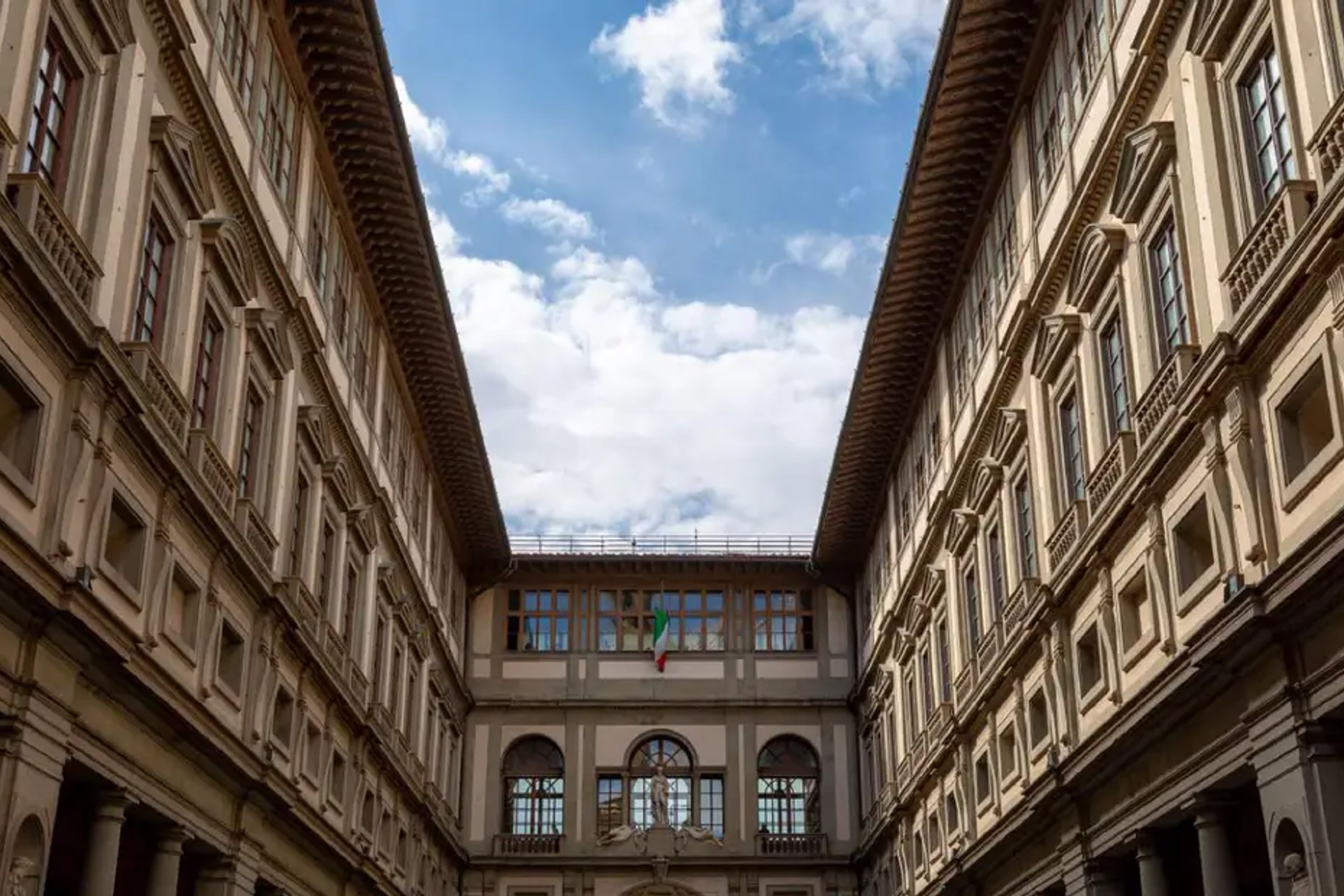 Skip the Line Uffizi Gallery Semi Private Tour