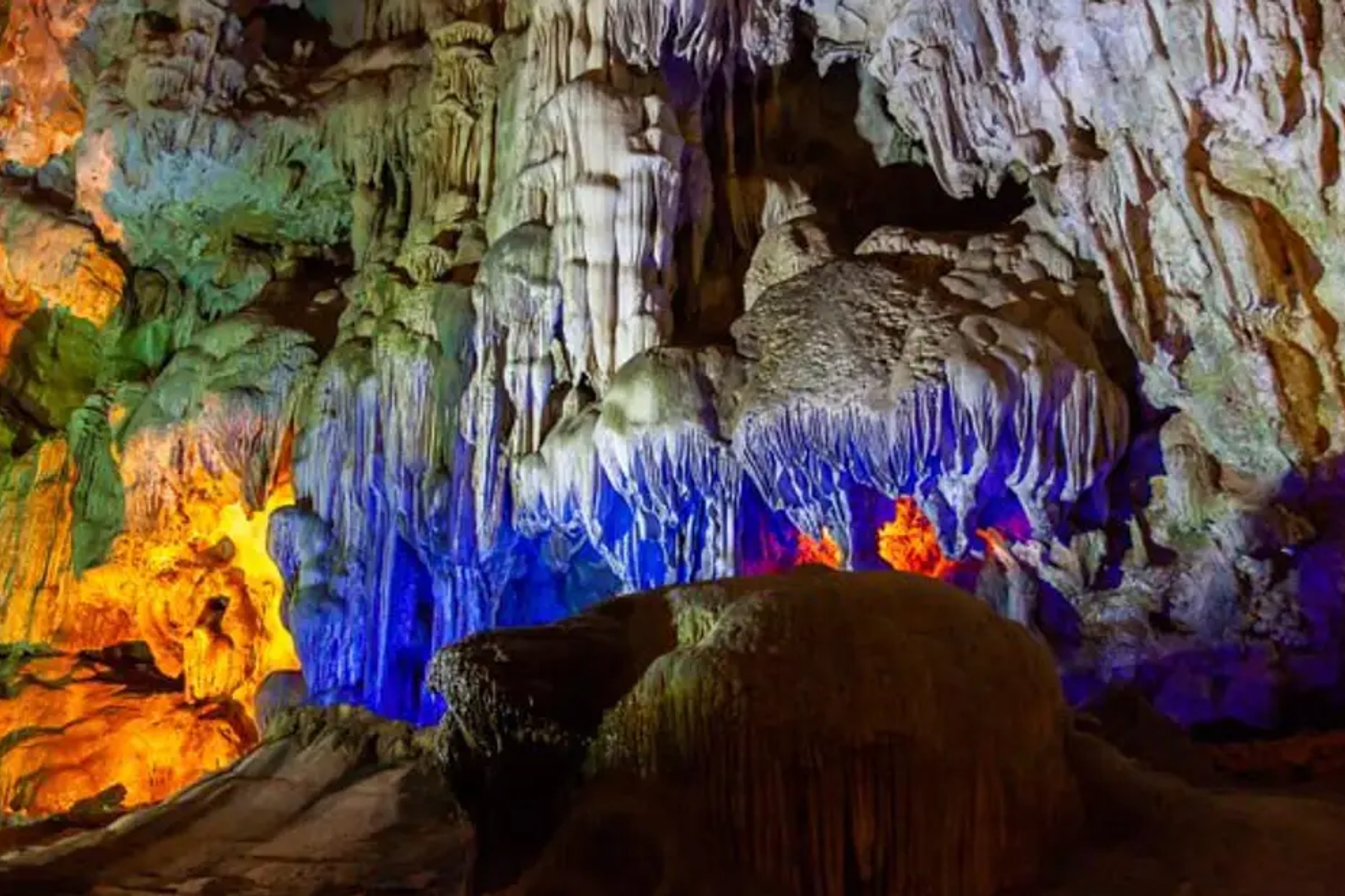 Halong Bay Day Tour from Hanoi