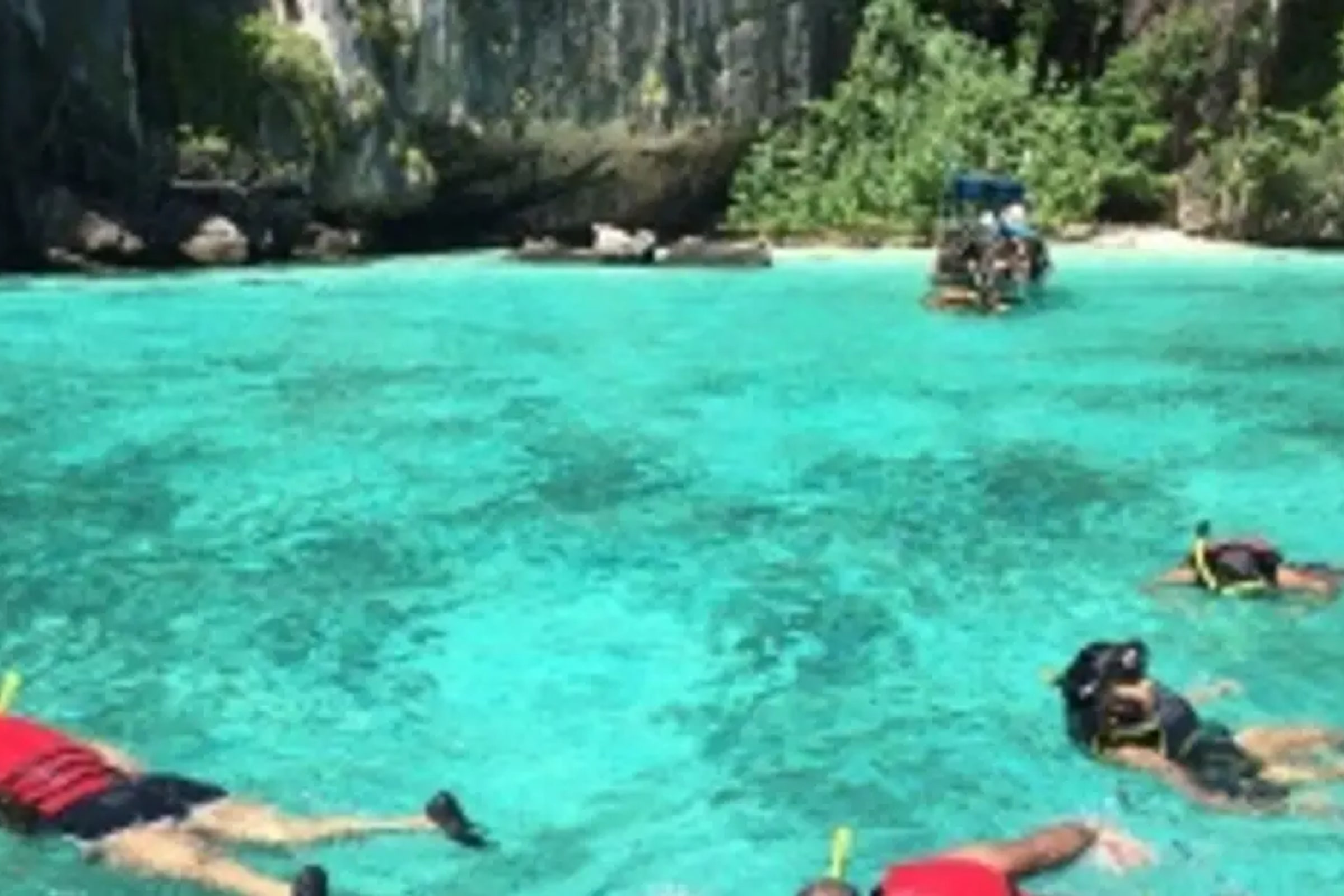 Phi Phi & Bamboo Islands Trip