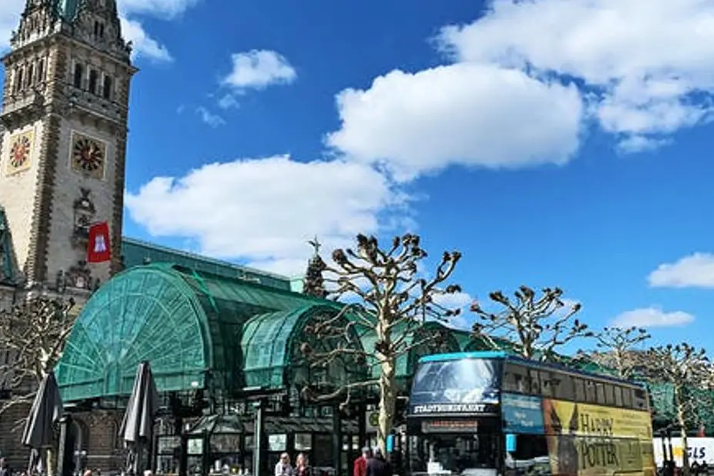 Hamburg Hop-On Hop-Off Sightseeing Bus Tour