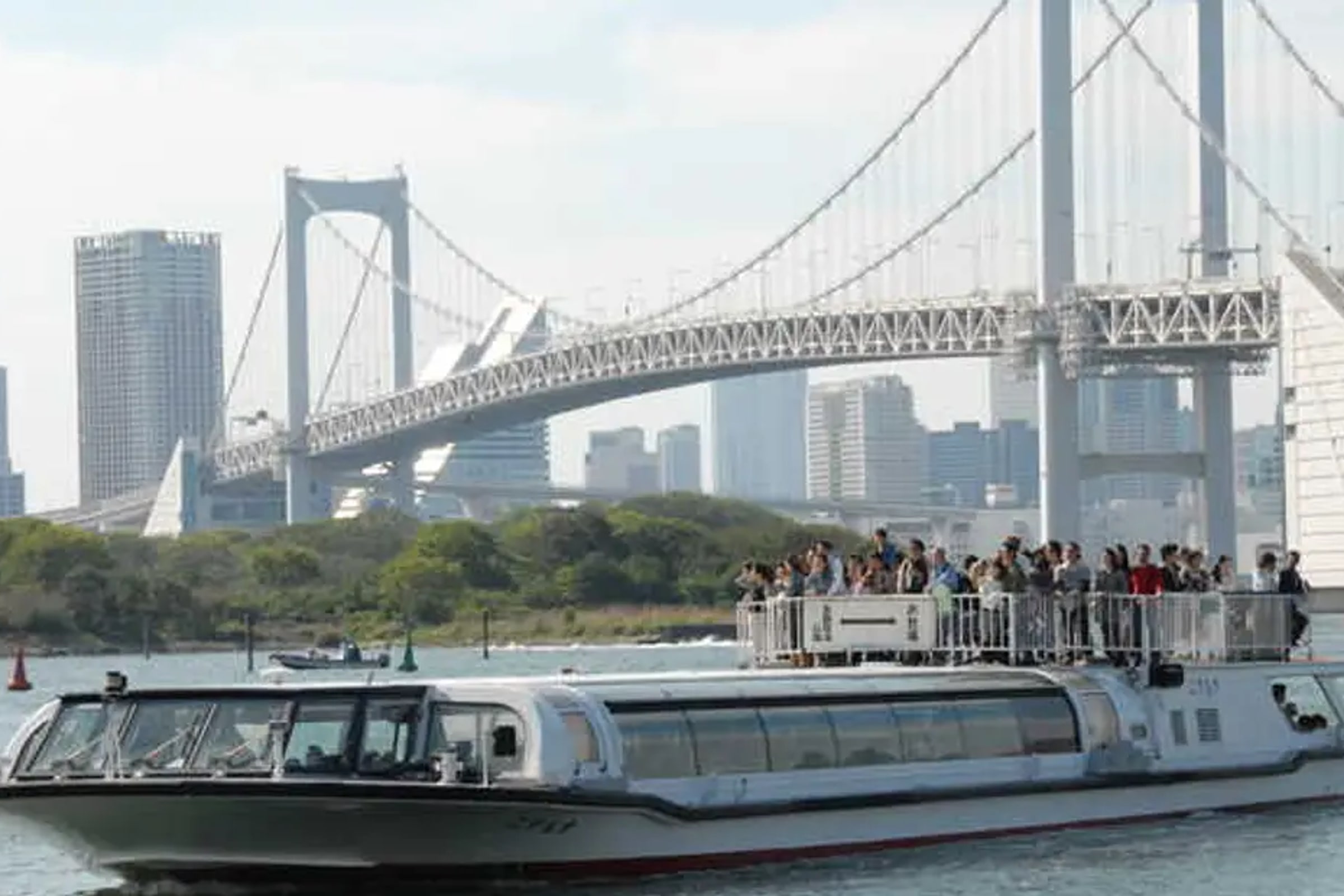 Cruise between Asakusa and Odaiba by Tokyo Mizube Line in Tokyo