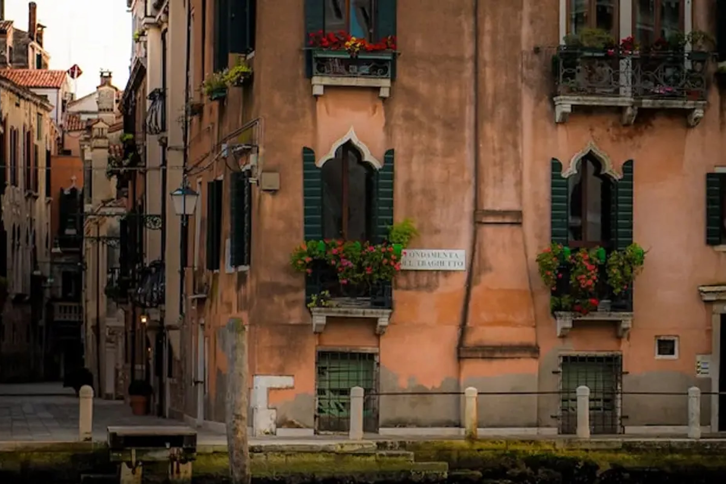Mystery tour in Venice: legends and ghosts of Cannaregio district