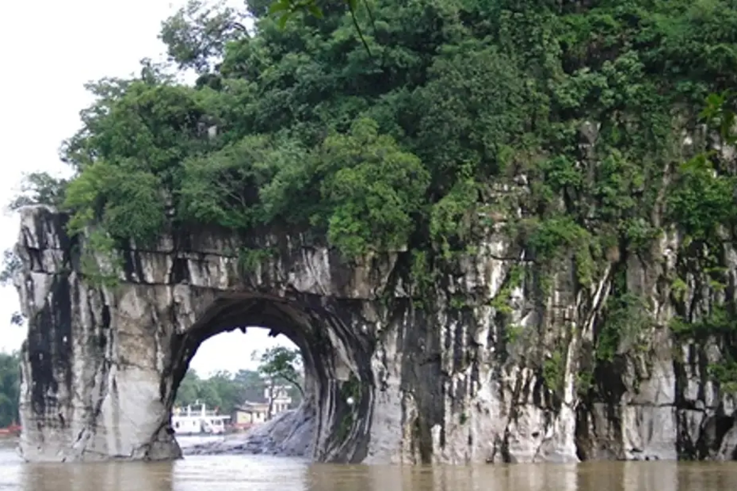 Reed Flute Cave & Elephant Trunk Hill Private Half Day Tour