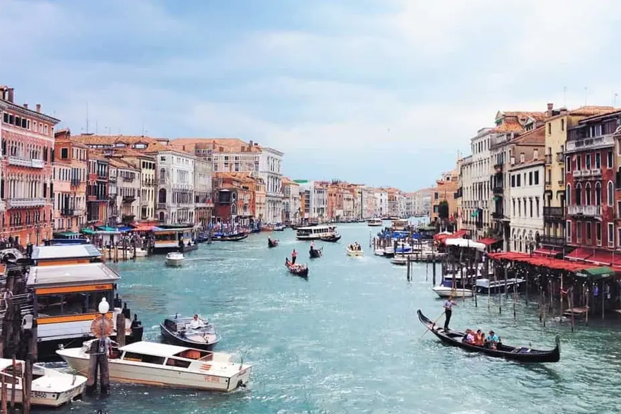 Grand Canal motorboat tour with guide on board