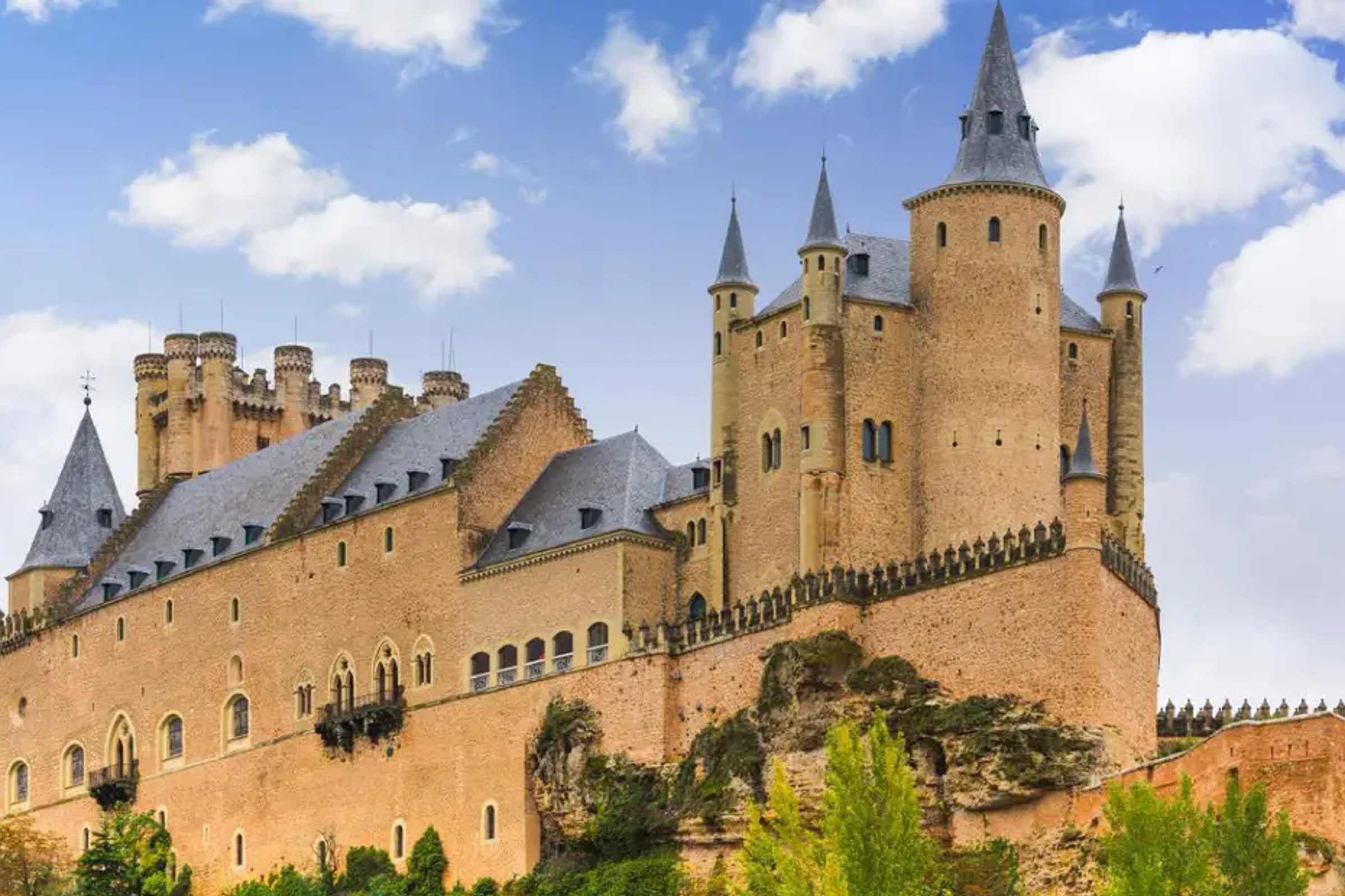 Avila and Segovia Full Day Guided Tour from Madrid