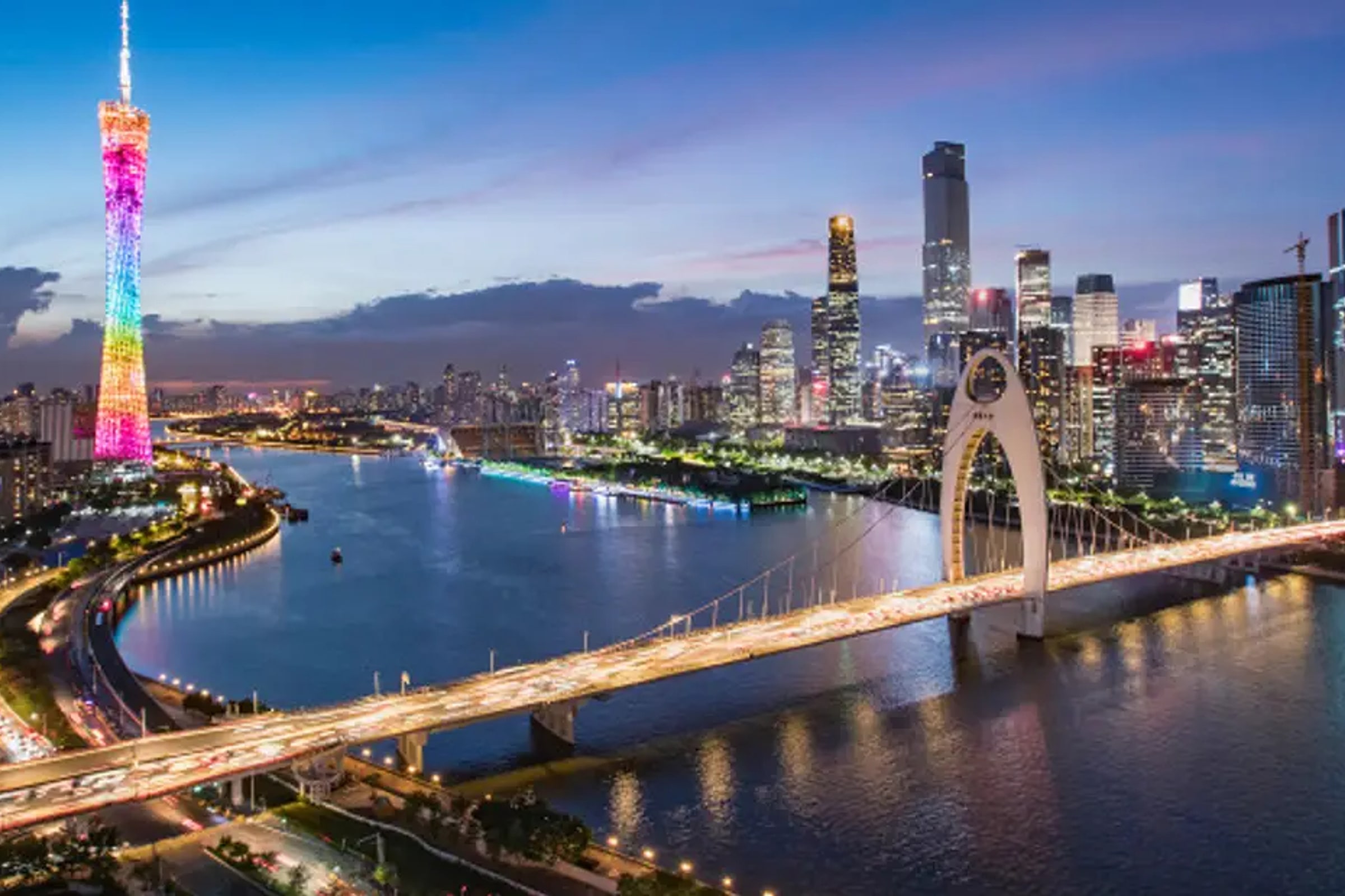 Guangzhou Afternoon Private Tour: Canton Tower, Buffet Dinner, River Cruise