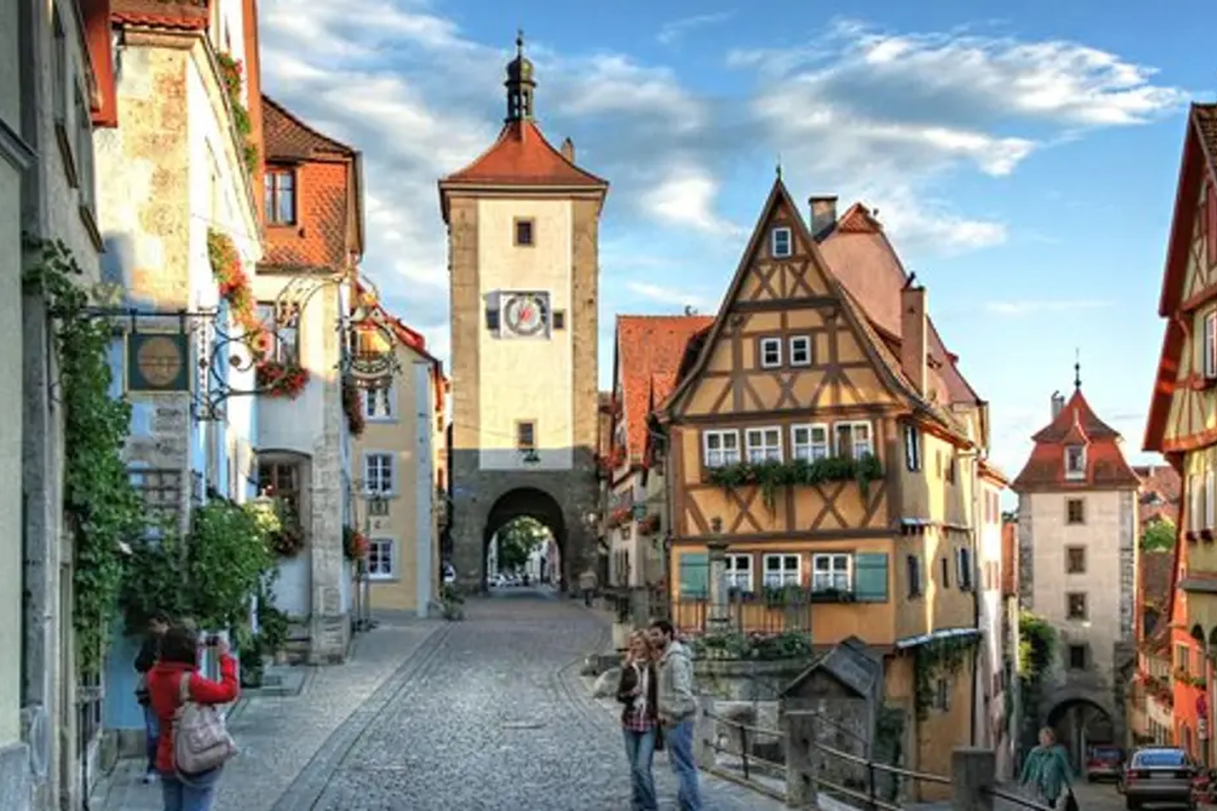 Heidelberg and Rothenburg Day Trip from Frankfurt