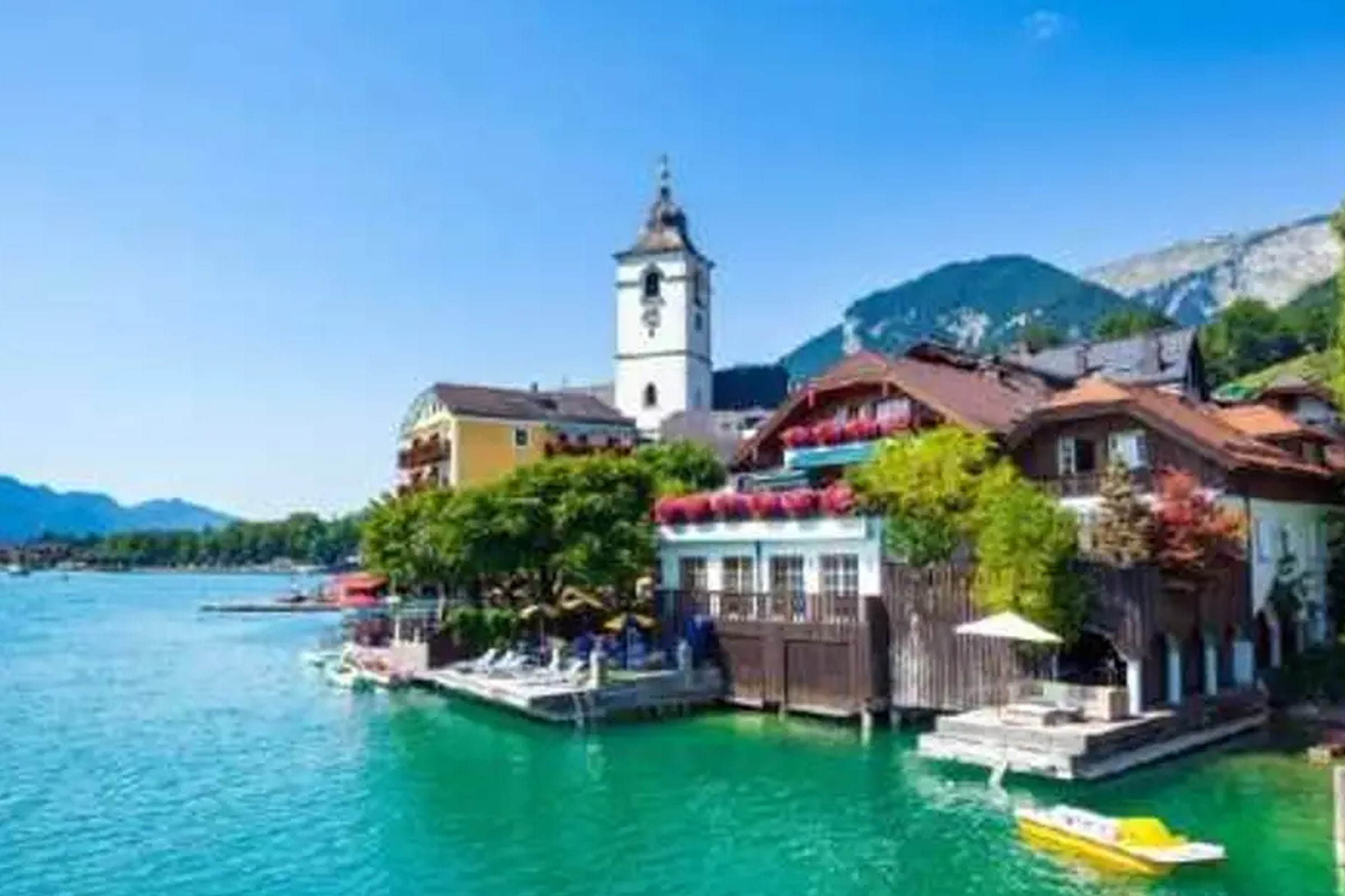 Salzburg and Lake District day tour from Munich
