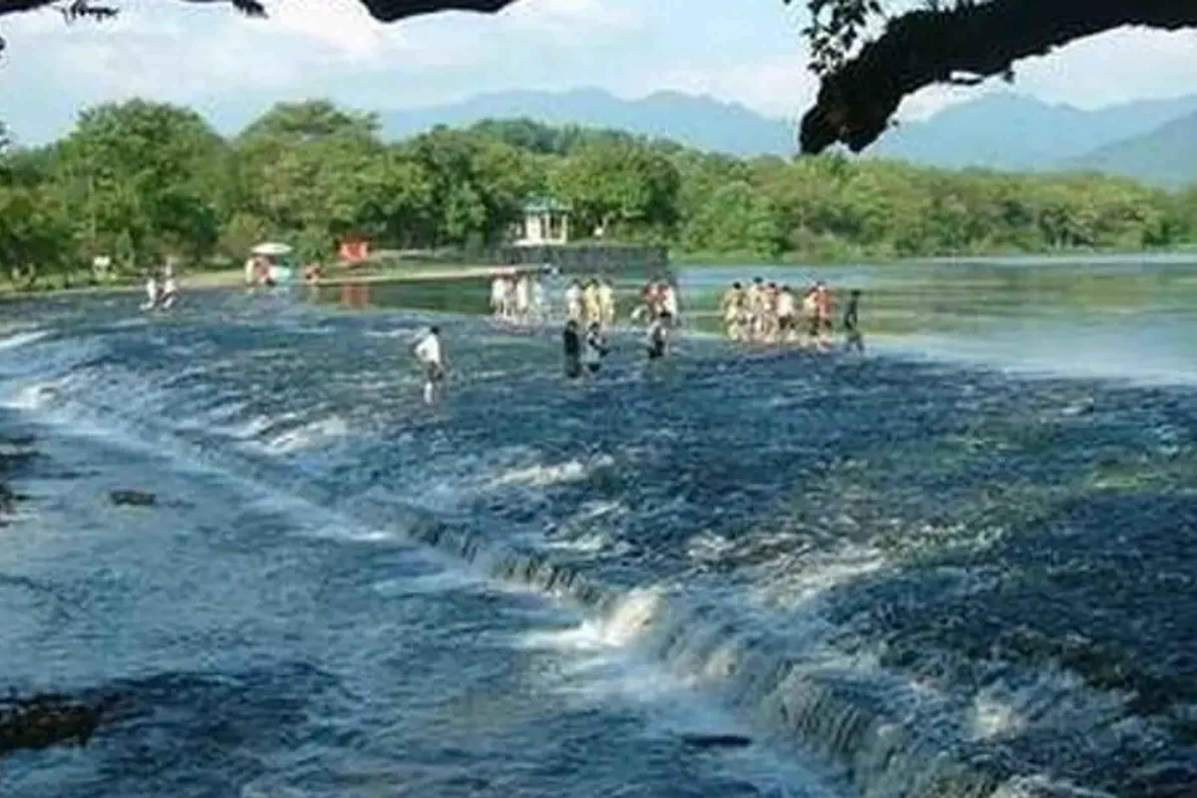 Ling Canal & Qin's Village Private Day Tour