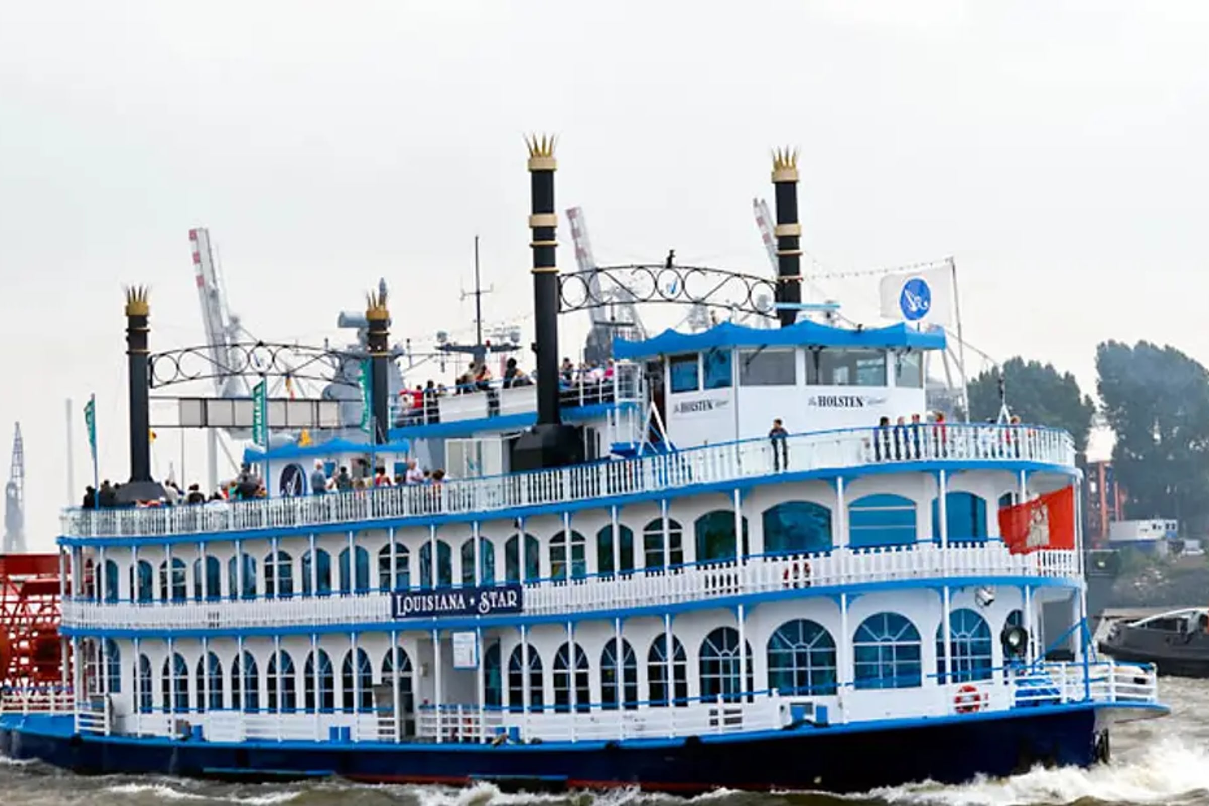 Hamburg One-Hour Harbor Cruise Tour