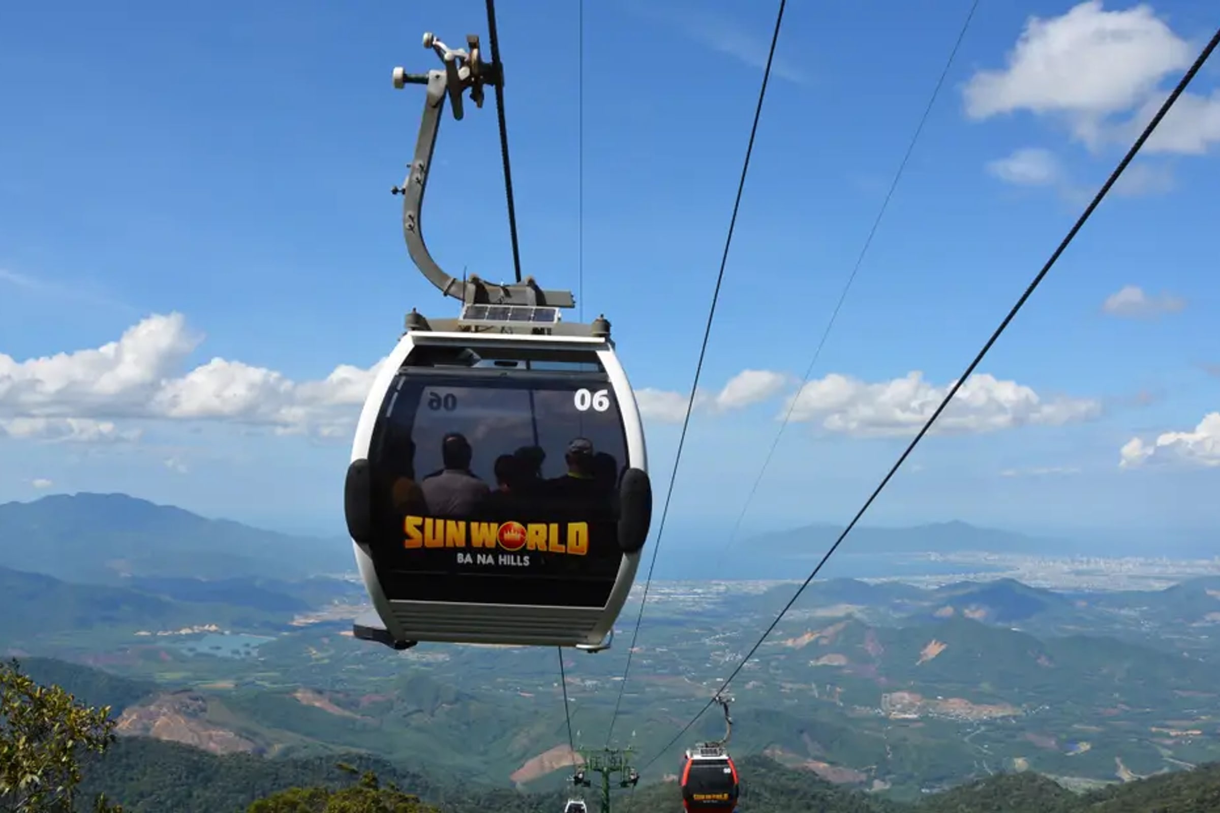 Ba Na Hills and Golden Bridge Day Tour