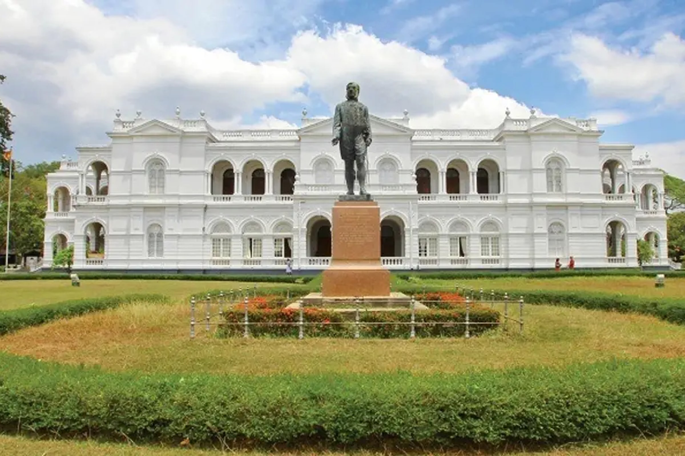Colombo Scooter Day Tour