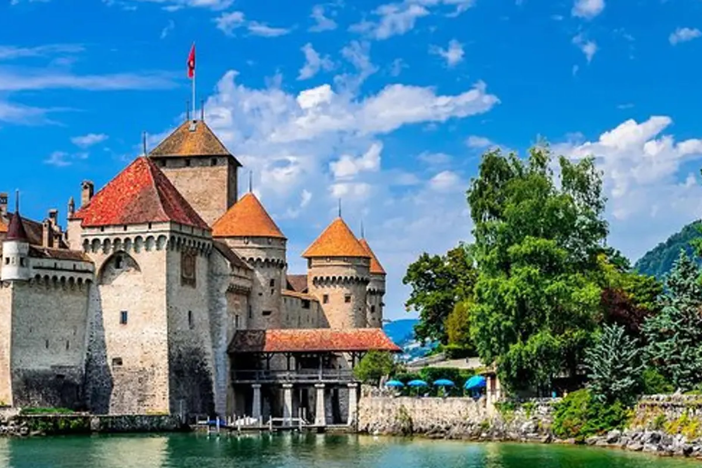 Swiss Riviera Tour : Lausanne, Montreux & Chateau Chillon
