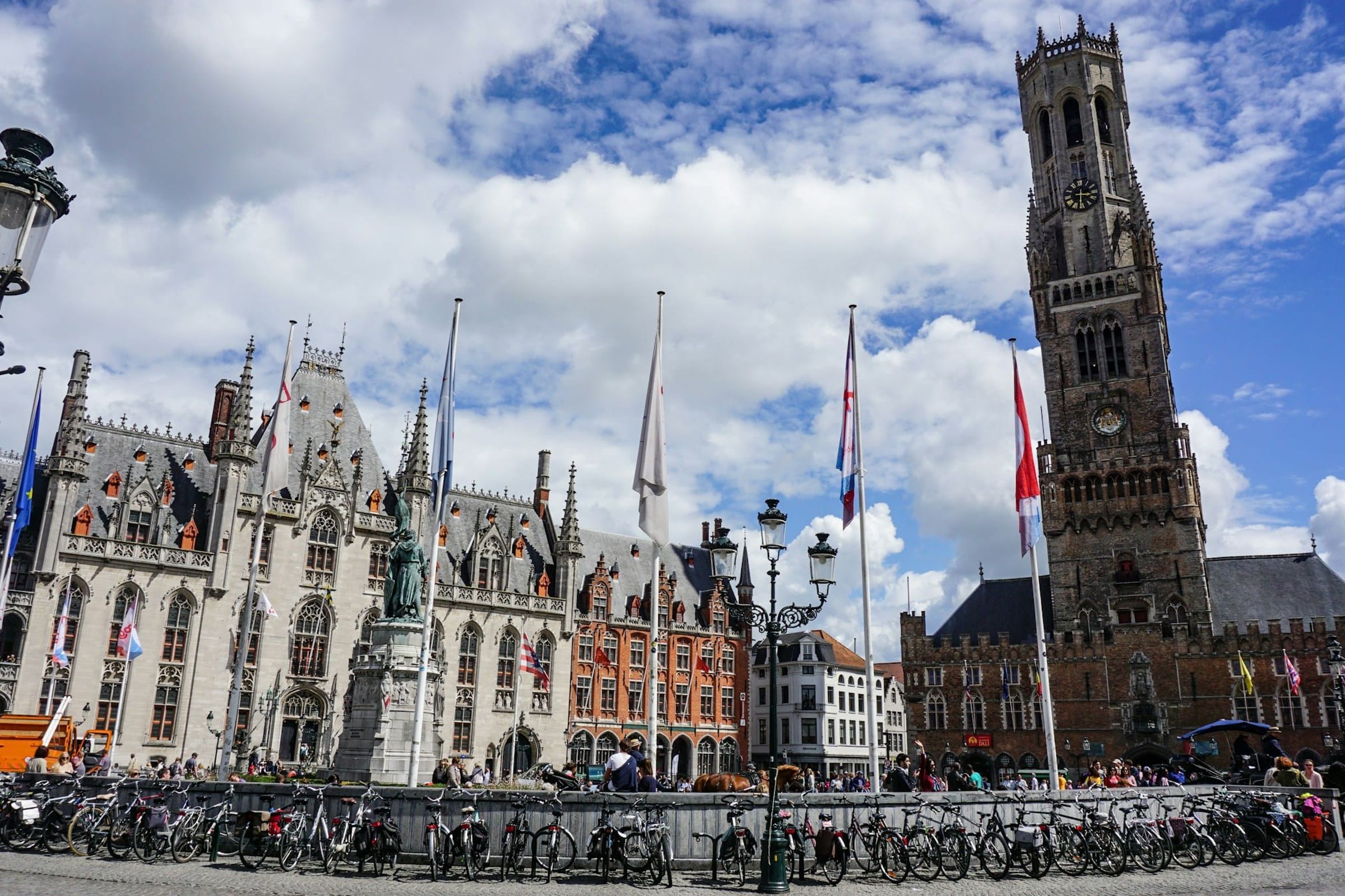 Transporte de París a Brujas y visita con audioguía