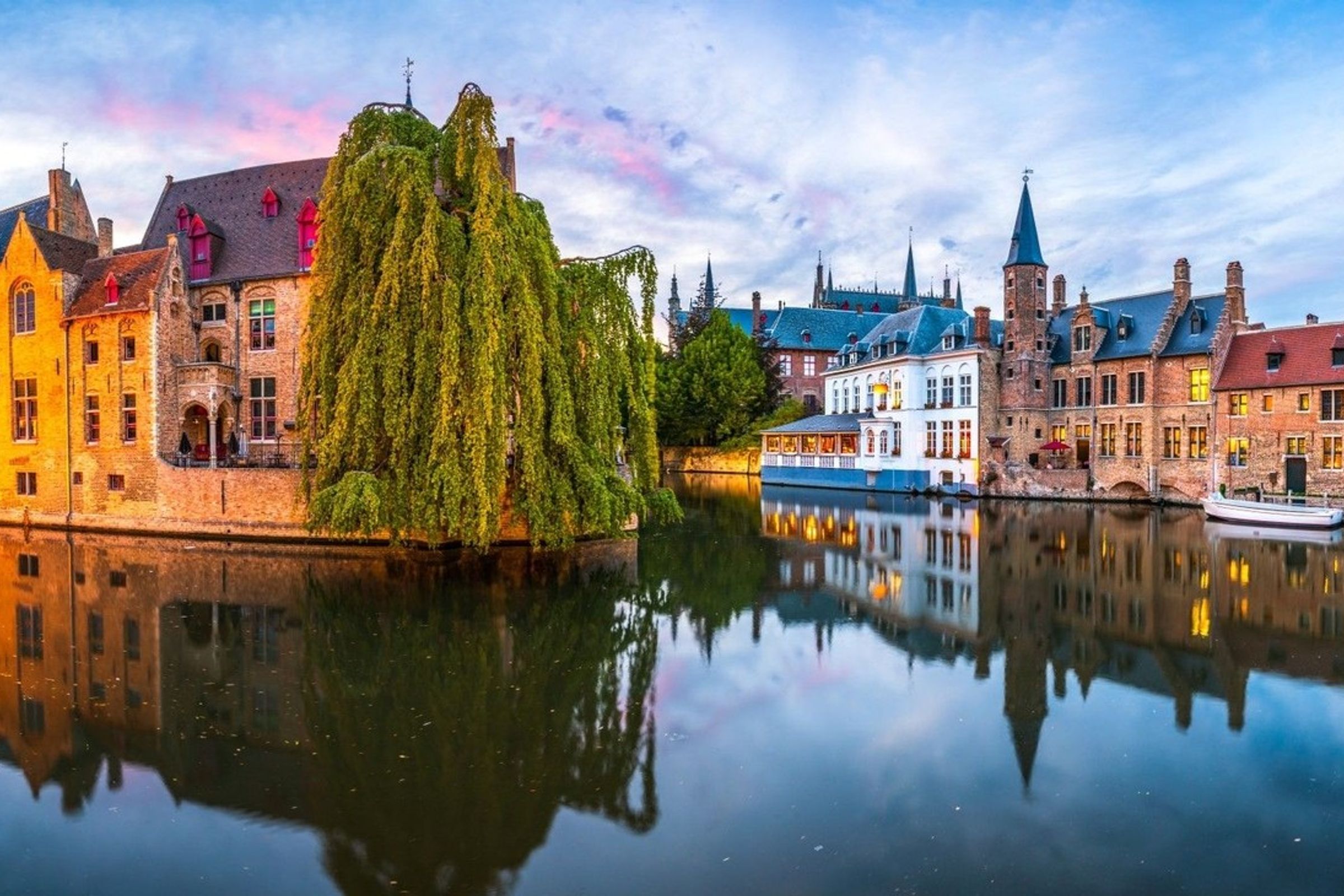 Transport from Paris to Bruges and Audio Guided Tour