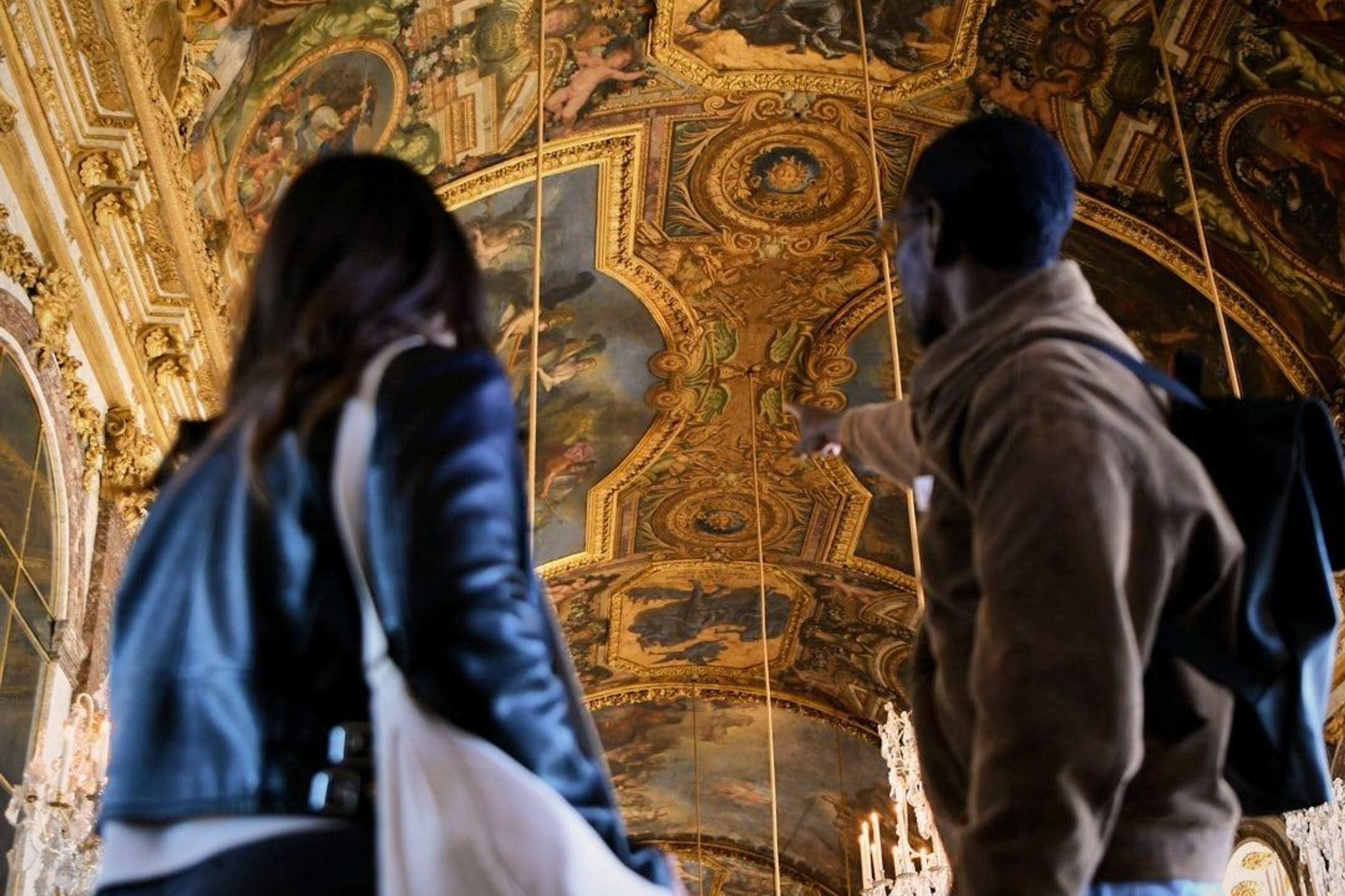 Versailles Extended Tour from Paris (Palace with guide, gardens, the Trianons and the Queen’s Hamlet)