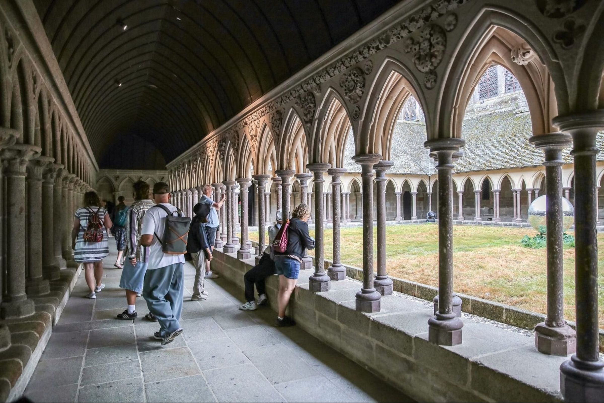 Audio Guided Tour to Mont Saint-Michel Day Trip from Paris with transportation