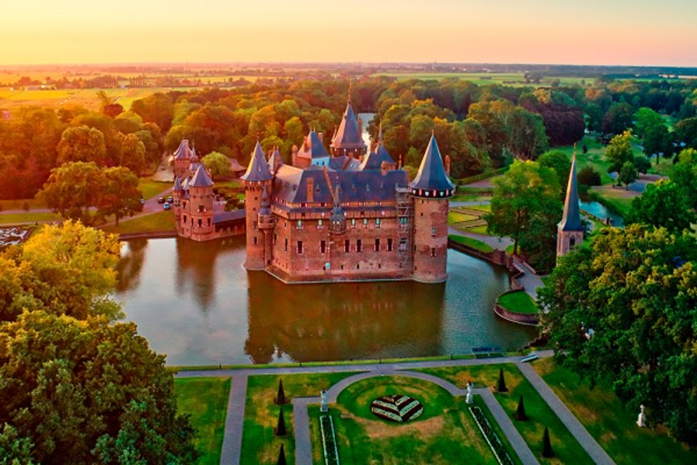 Private Day Trip to Utrecht and De Haar Castle
