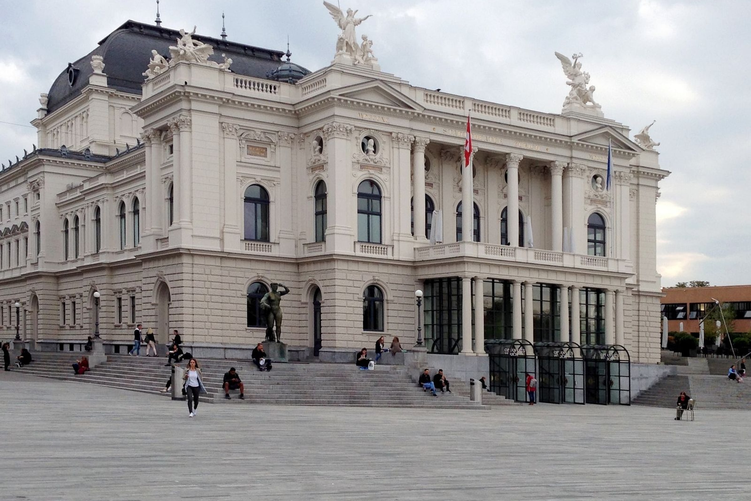 Parisian Lights & Alpine Heights: 7-Day Euro Escape