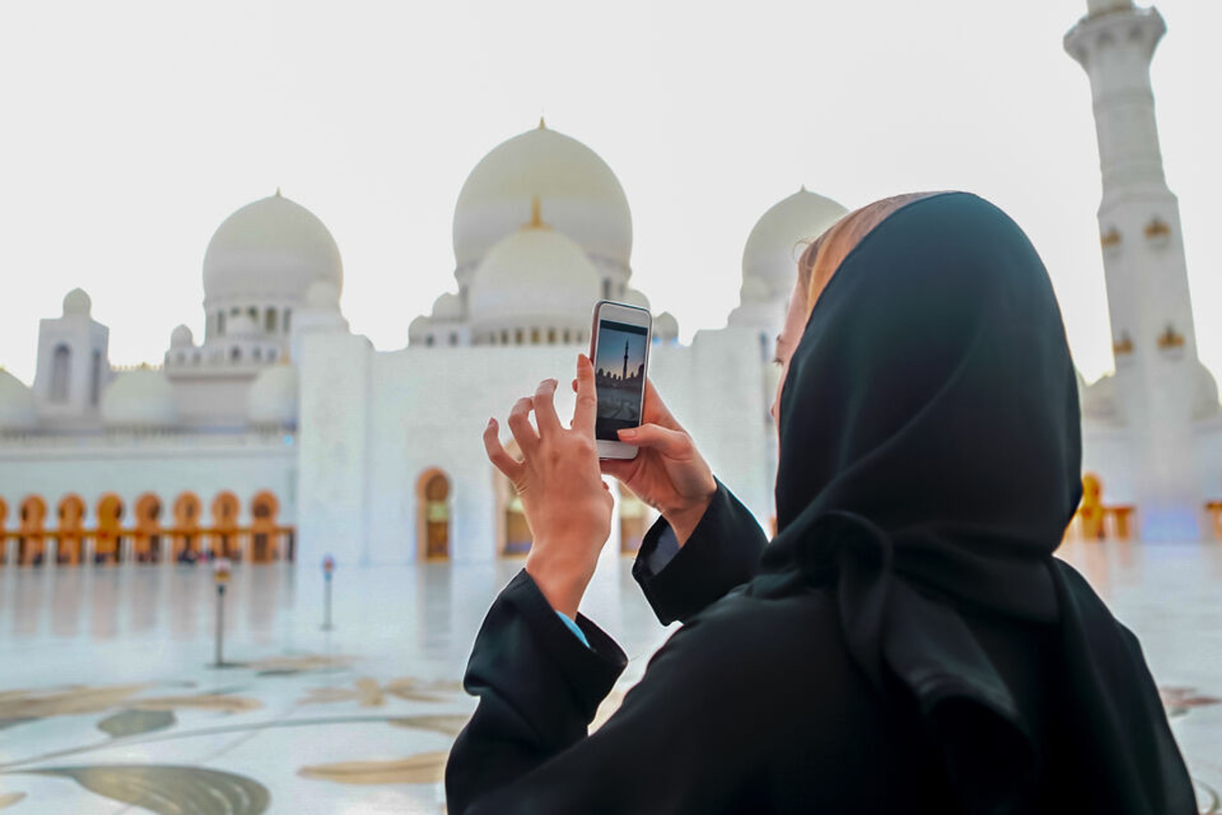 Abu Dhabi Full-Day Sightseeing Tour from Dubai