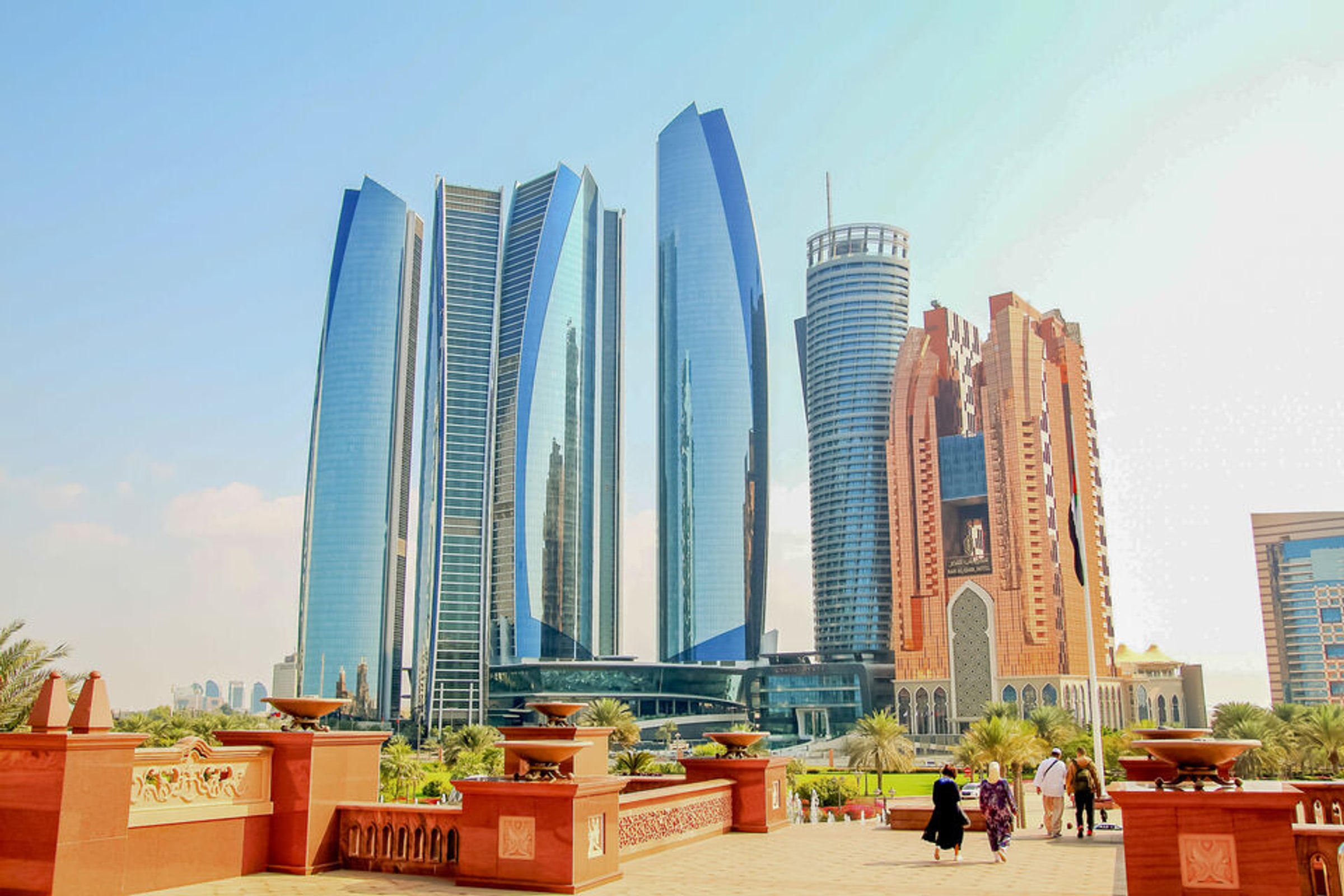 Abu Dhabi Full-Day Sightseeing Tour from Dubai
