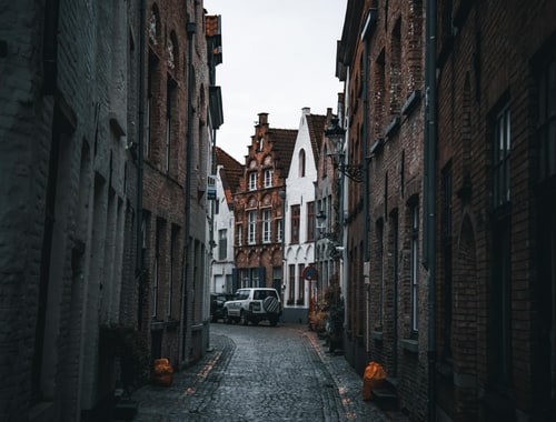 Private guided Tour to Bruges with roundtrip transportation from Paris (1-7)