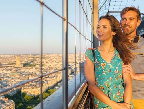 City Tour and Eiffel Tower Summit with Reserved Access