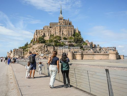 Audio Guided Tour to Mont Saint-Michel Day Trip from Paris with transportation