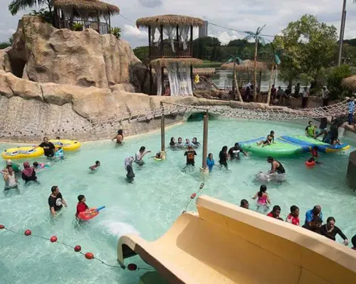 Wet World Water Park at Shah Alam