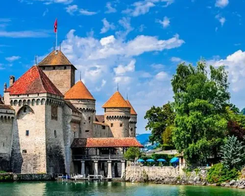 Winter Riviera , Montreux, Château de Chillon, and Chaplin's World from Geneva