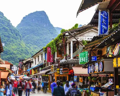 Li River Cruise and Yangshuo Private Day Tour