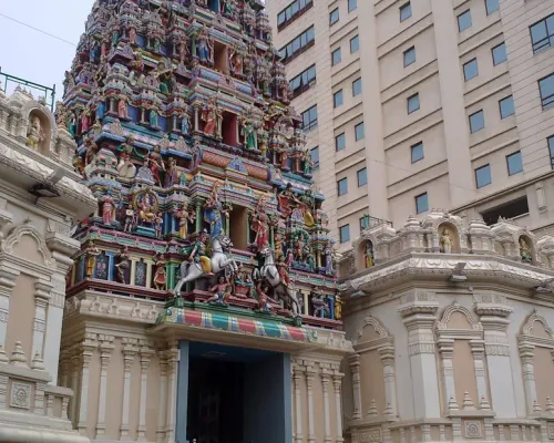 Local Evening Food Tour in Kuala Lumpur