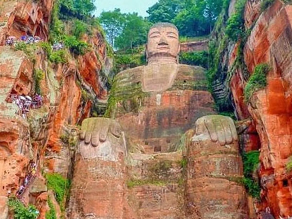 Chengdu to Leshan Giant Buddha Private Day Tour