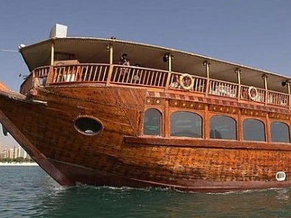 Dhow Dinner Cruise in Abu Dhabi