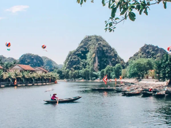 Hoa Lu and Tam Coc Day Tour from Hanoi